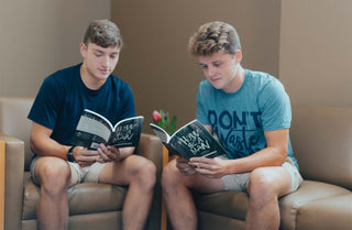 How to Be a Man: Pursuing Christ-centered Masculinity [Student Edition]